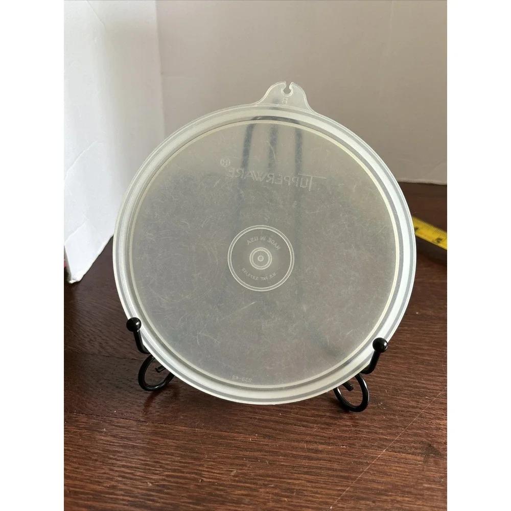 Vintage Tupperware 238-42 Round  5